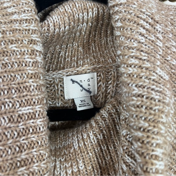 A New Day Target Brand XS White Tan Marbled Cowl-neck Knitted Sweater - Picture 8 of 8